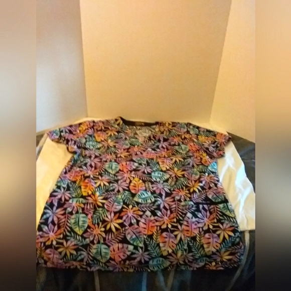 Sanibel Scrubs Scrub top with Colorful Leaf Pattern Print - Picture 1 of 4